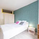 2P Hyper-Centre Nice