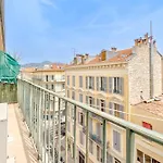 2P Hyper-Centre Nice