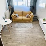 Nice Ferber Студия Возле Аэропорту В Пешой Доступности До Моря