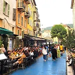 Jolie Deux Pieces Au Coeur De Nice