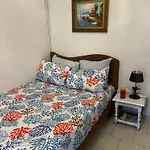 Private Room Near The Port Old Town