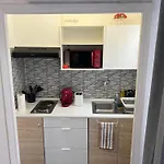 Apartment Fully Equipped For 3, Near Negresco Nice