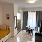Apartment Fully Equipped For 3, Near Negresco