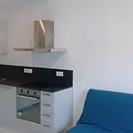 2 Pieces Apartment *
