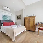 Nestor&Jeeves - Horizon Promenade - Central - Sea Front