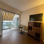 Royal Lux Promenade Des Apartment