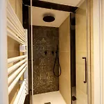 Apartment 06a2 - Heart Of Old Beautiful Renovated