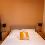 06a2 - Heart Of Old Beautiful Renovated Apartment