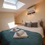 06a2 - Heart Of Old Beautiful Renovated * Nice