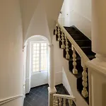 06a2 - Heart Of Old Beautiful Renovated Apartment