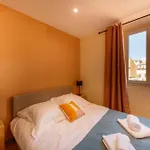 Apartment 06a2 - Heart Of Old Beautiful Renovated Nice
