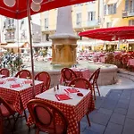 Apartment 06a2 - Heart Of Old Beautiful Renovated Nice