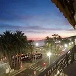 Promenade Holiday - Sea Front Palatin