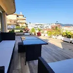 Romantic 1Br Escape With Sun-Rooftop Terrace