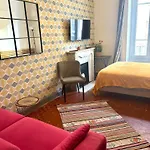 Gare 5 Minutes Garibaldi Republique Chambre Privee Non Fumeur Pour Voyageurs Calmes Tram Au Pied De L\'Immeuble