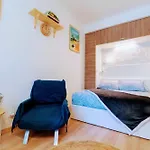 Haliviera - Golden Square, 1Min From Beach