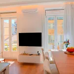 Apartment Hyper Centre, Balcon, 5min De La Plage, Ac