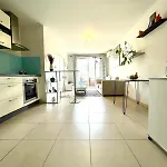 Modern Flat * Nice