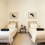 Massena Infinity Apartment *