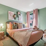 Apartment Renting - Fleurs - Luxury Terrace Quiet Private Parking
