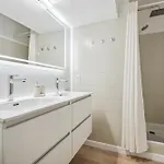 Renting - Fleurs - Luxury Terrace Quiet Private Parking Apartment