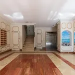 Jolie Studio Avec Belle Terrasse Ensoleillee