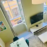 Old Town Prime, 1 Min Beach & Massena Square, Central Nice