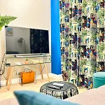Appartement Old Town Vibes - 5min To Sea - Ac & Breakfast