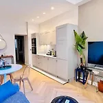 Appartement Old Town Vibes - 5min To Sea - Ac & Breakfast *