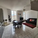 Appartement A Deux Pas De La Promenade Des Anglais