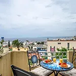 Nissarda, Maison Nicoise Avec Vue Mer, Parking, A 5 Minutes Du Port Holiday home *