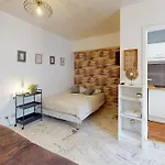 Cosy Studio Near Beaches