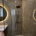 Le Petit Palace Apartment *