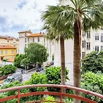 Charmant Appartement Avec Terrasse En Plein Coeur De Nice A Deux Pas De La Mer !