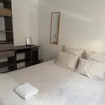 Location In Private Security Residence With Free Parking, 1 Minute From Tramway, 9 Minutes From De Center, Accessible All Transports