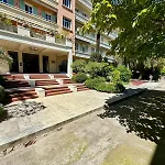 Ambassador Promenade !