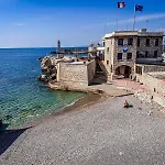 Joli Studio, Quartier Du Port