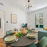 Chic 2-room - Place Du Pin Apartment *