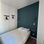 Apartment Moon 21 *