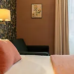 Hotel De France, Un Hotel Ammi