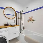 Bel Appartement Vue Mer Proche De La Promenade Des Anglais