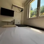 Apartment For 2 Adults With Air-conditioning *