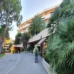 Apartment In Nice With Sea Views