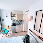 Studio Avec Balneo Proche Plage