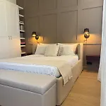 & Apartment Nice