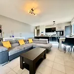 3 Pieces Avec Parking A Chez David Apartment *
