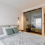 Promenade Chic Apartment Sea & City