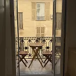 Large 7 Minutes From Apartment *