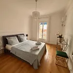 Le Nid Blanc Centre Apartment