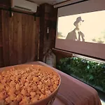 Suite Des Aventuriers - Experience Unique & Atypique A Nice Proche Du Centre